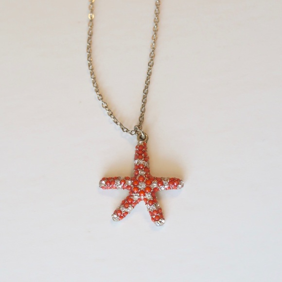 Starfish Rhinestone Necklace- gold chain - Picture 1 of 3